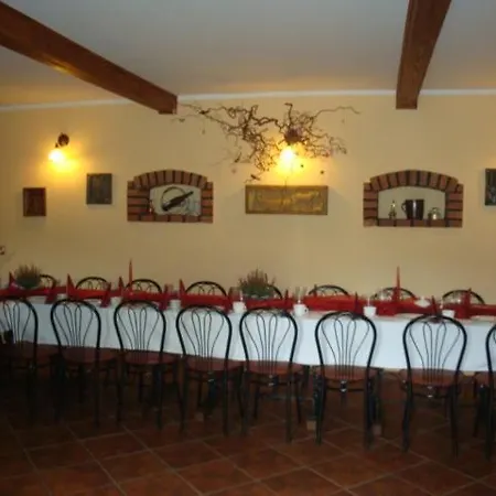 Holiday home Dom Pod Debem