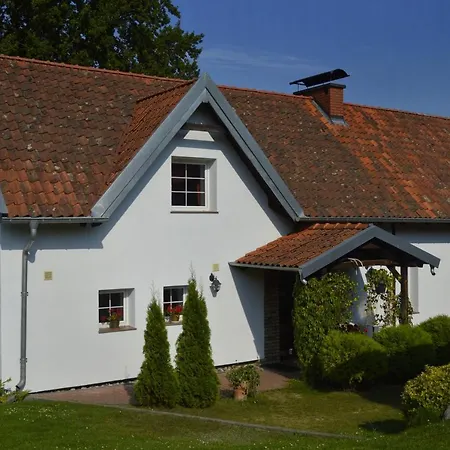 Dom Pod Debem Ferienhaus